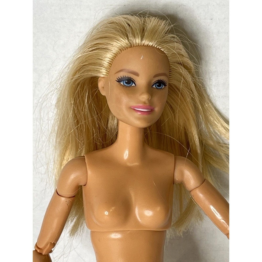 Barbie Made To Move Doll 2015 Nude Articulated - Picture 4 of 10